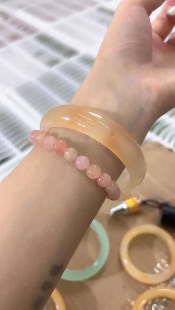 未镶嵌手镯石英质玉143-63JU