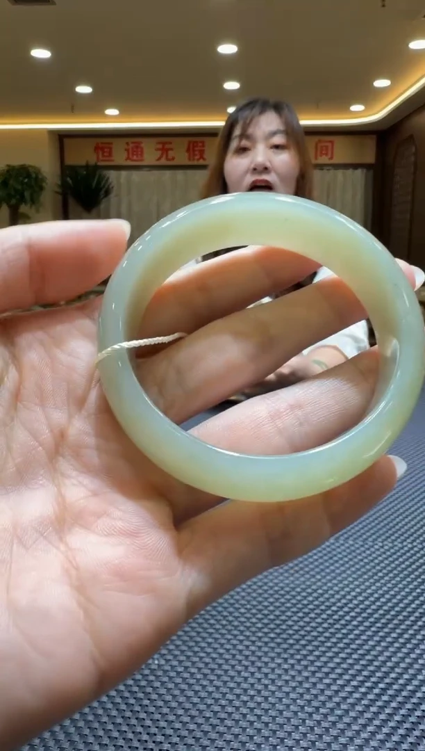 颈饰未镶嵌和田玉手镯55