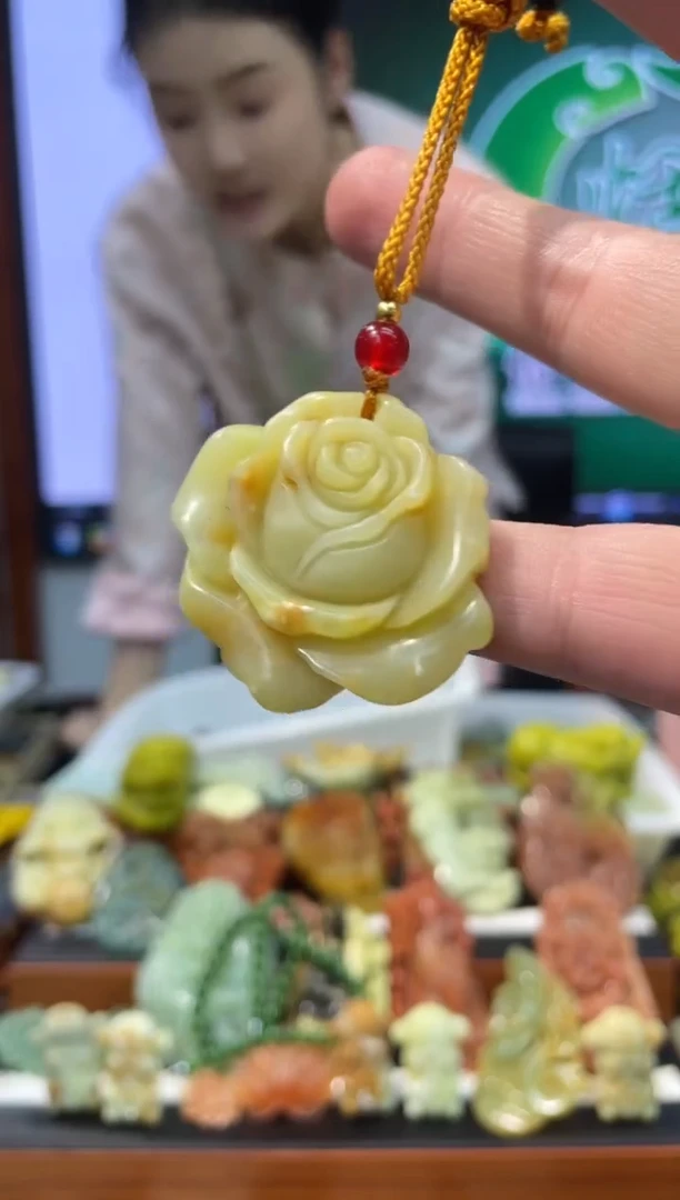 【闪购商品】岫玉吊坠未镶嵌·
