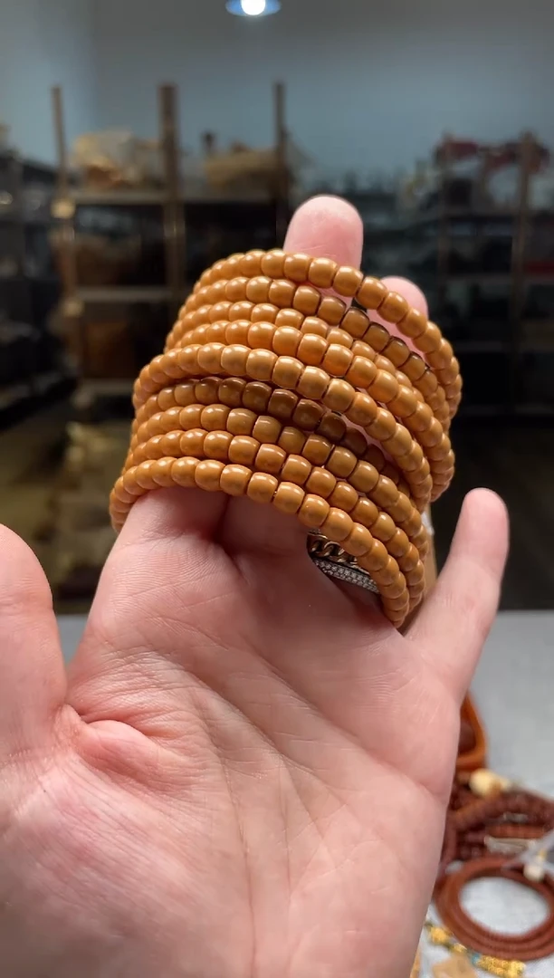 【闪购商品】橄榄核手串闪9核尖直切单圈6mm