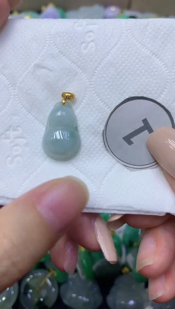 颈饰未镶嵌翡翠天然缅甸翡翠A货