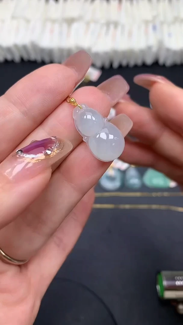 翡翠18K金镶嵌吊坠(不含链)MS185100