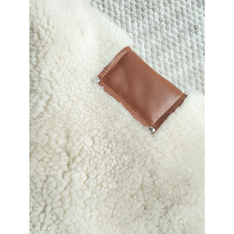 皮标剪绒翻领皮衣一体外套PY3H1001