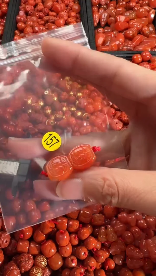 【闪购商品】南红玛瑙颈饰未镶嵌1