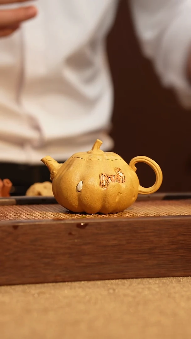 茶壶紫砂黄龙山黄段光南瓜预