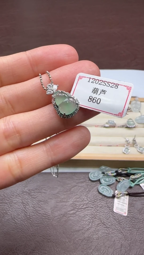 颈饰银S925镶嵌翡翠1220SS28