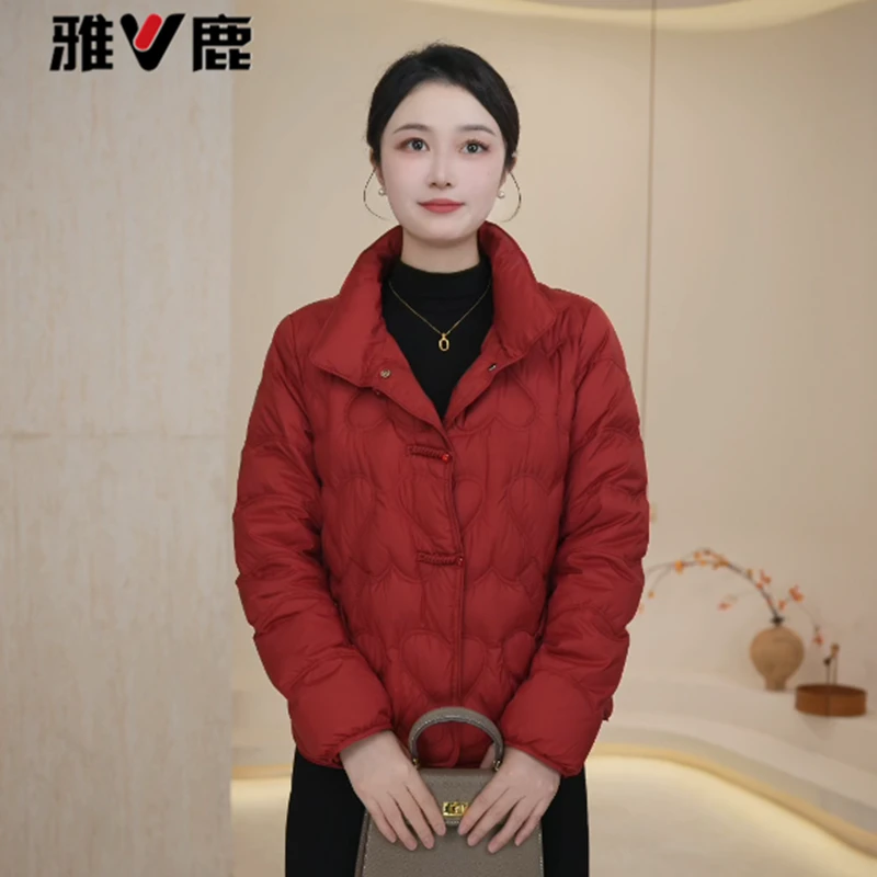 雅鹿短款立领羽绒服女冬季新款爱心时尚轻薄保暖鸭绒国风盘扣外套