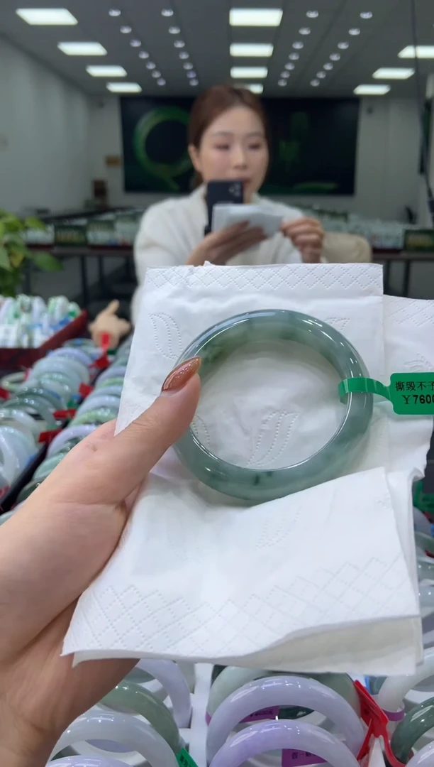 未镶嵌手镯翡翠0040659