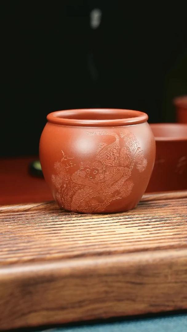 茶杯紫砂灵猴献瑞