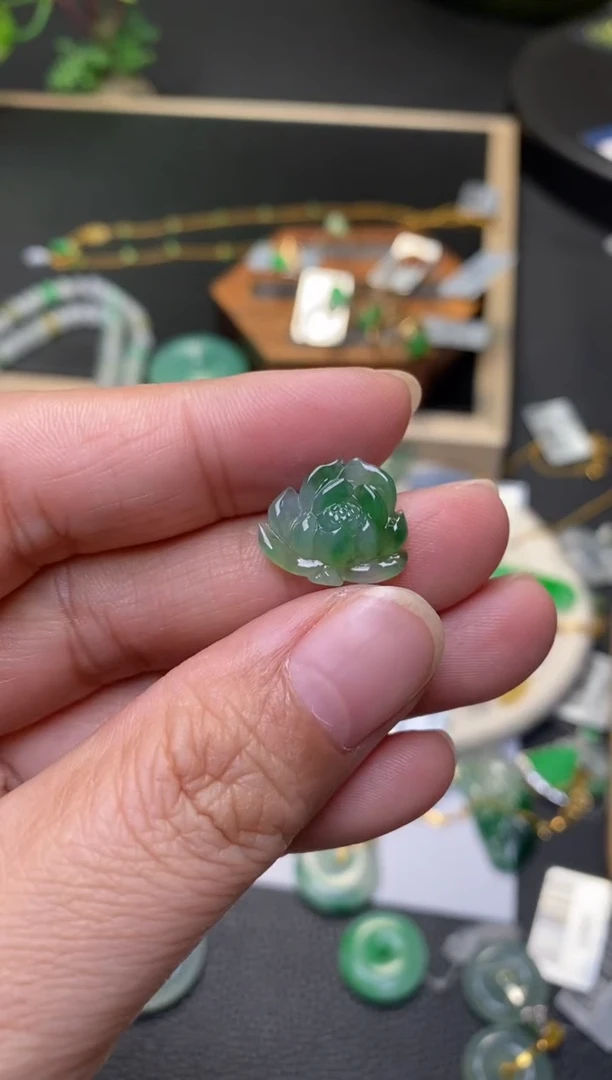 颈饰未镶嵌翡翠净货1148