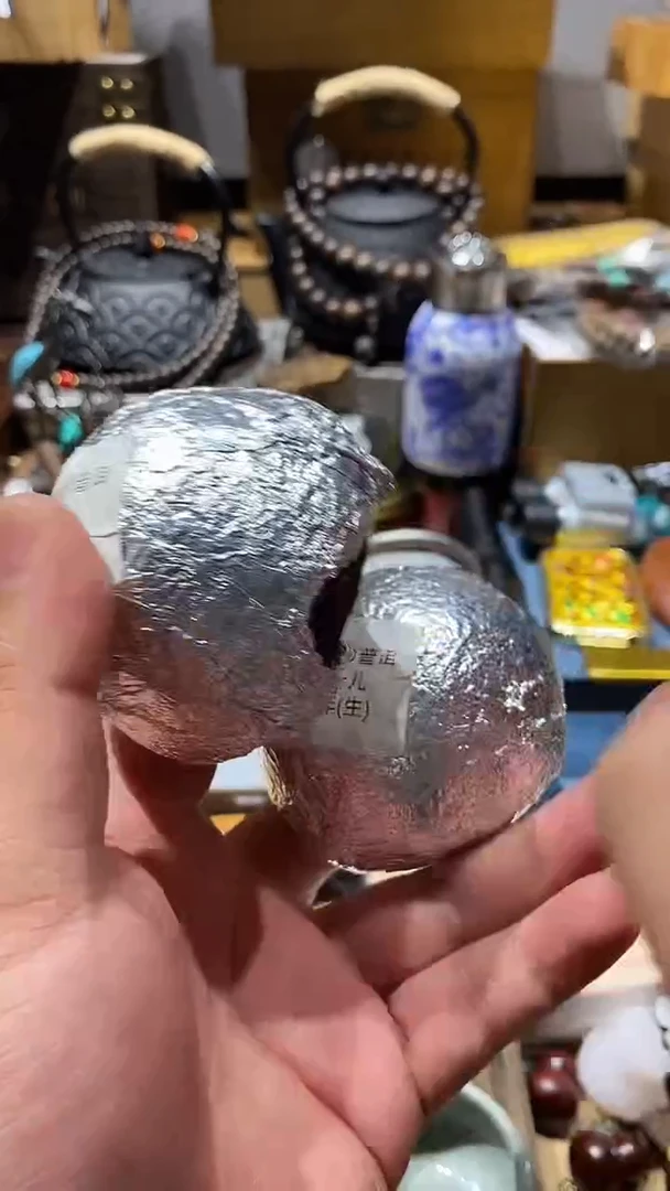 瓷片闪购商品 如图所示