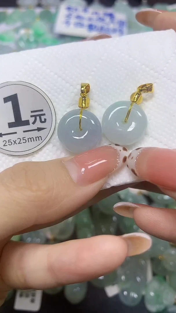 颈饰未镶嵌翡翠天然翡翠A货