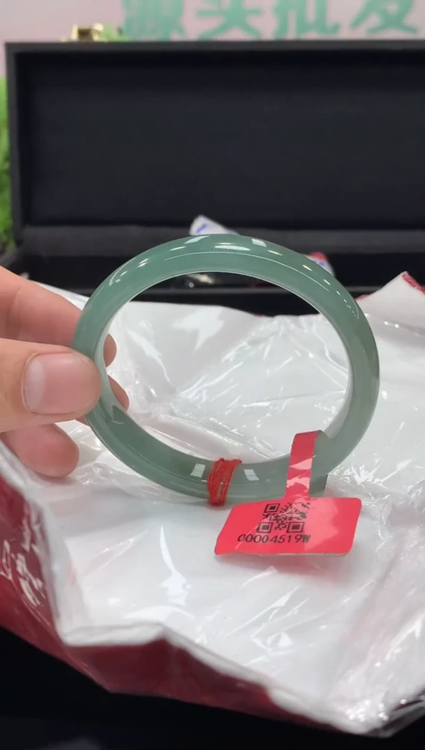 未镶嵌手镯翡翠翡翠手镯