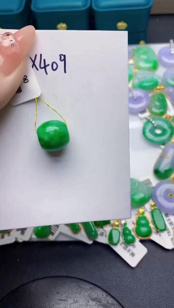 颈饰未镶嵌翡翠缅甸天然翡翠A货