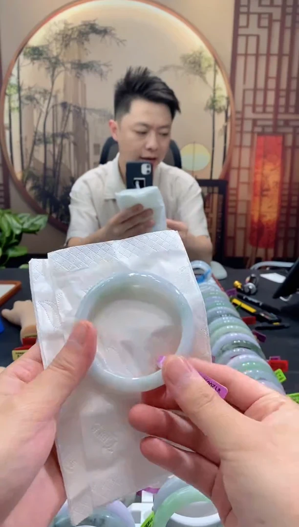 未镶嵌手镯翡翠000058325