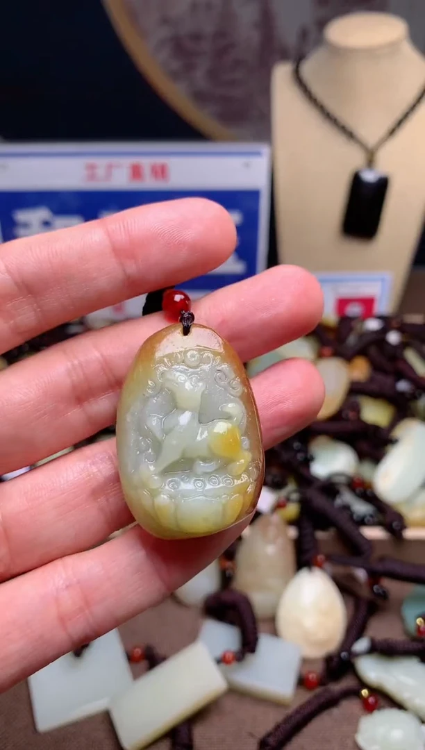【闪购商品】和田玉颈饰未镶嵌1
