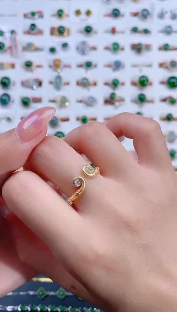 翡翠戒指银S925镶嵌天然翡翠