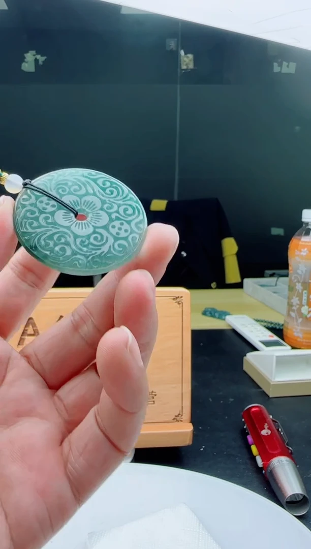 【闪购商品】翡翠颈饰未镶嵌多样性发货随机一件发货