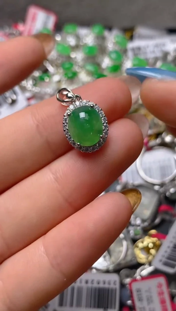 银S925镶嵌戒指翡翠百内无证书