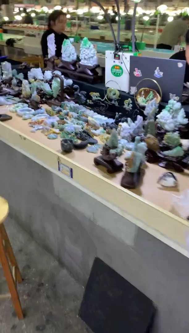 未镶嵌挂件翡翠落***情翡翠摆件