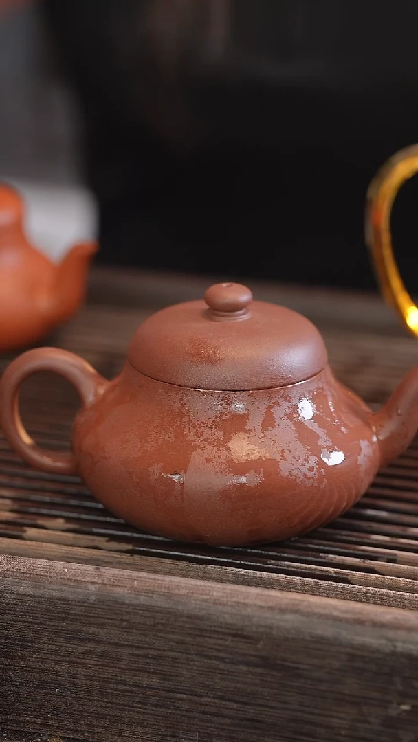 茶壶紫砂君德 变色龙 半手工 220cc