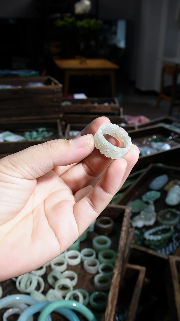 【闪购商品】和田玉指环未镶嵌01   19圈口