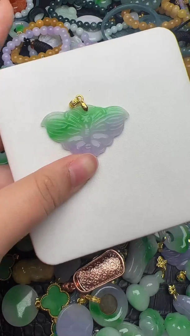 翡翠未镶嵌颈饰天然缅甸翡翠吊坠