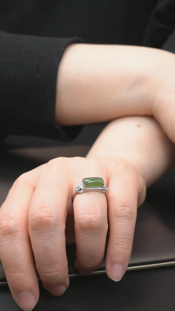 【闪购商品】和田玉（碧玉）银S925镶嵌戒指碧玉