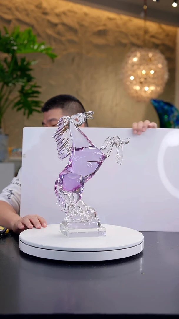 摆件金紫色立马摆件