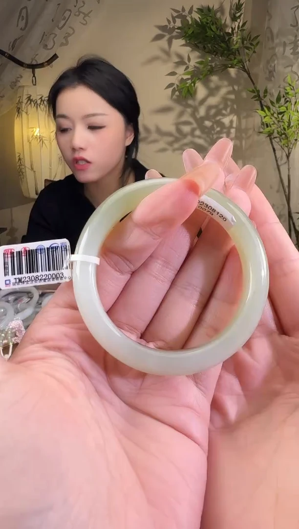 【闪购商品】和田玉手镯未镶嵌手镯