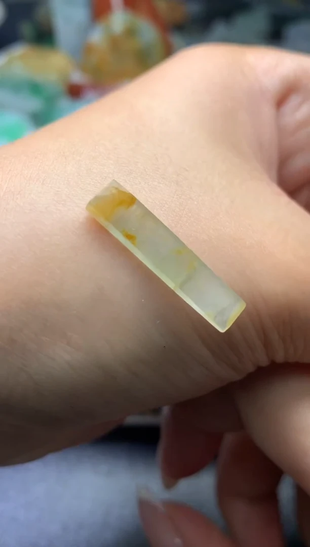 未镶嵌定制翡翠元毛货 {工费300}