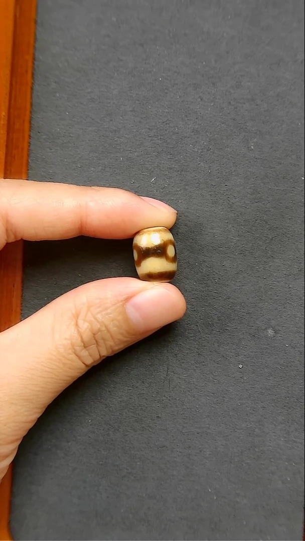 玛瑙/玉髓未镶嵌珠宝半成品建成三眼10*13