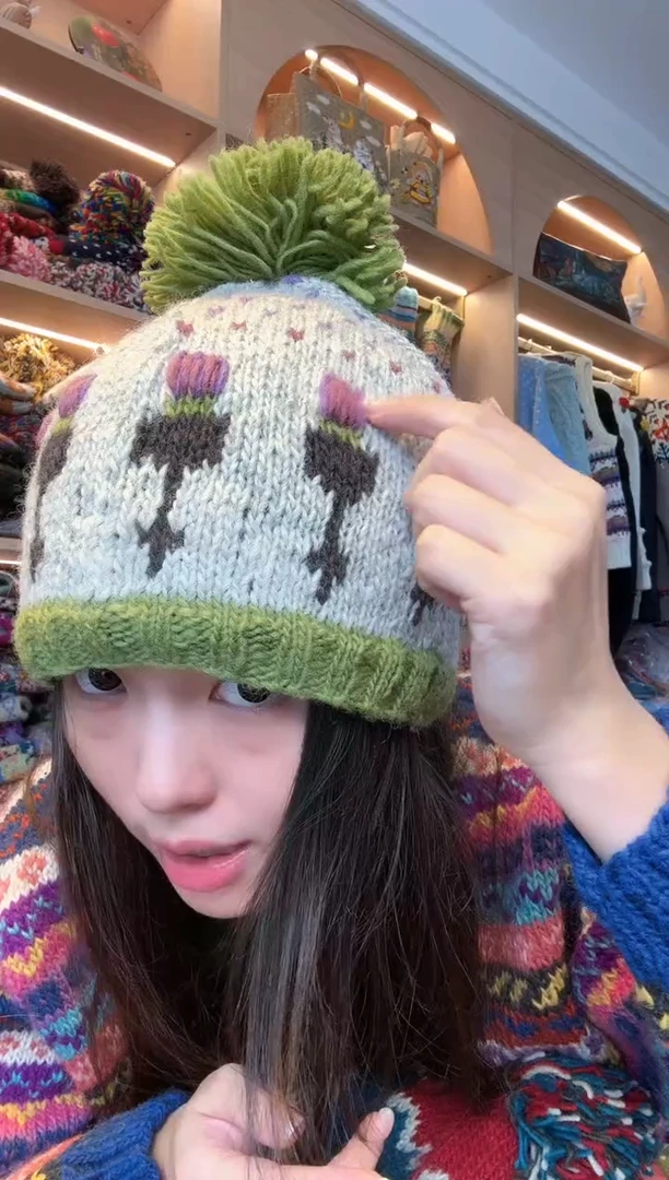 羊毛灰绿郁金香帽子