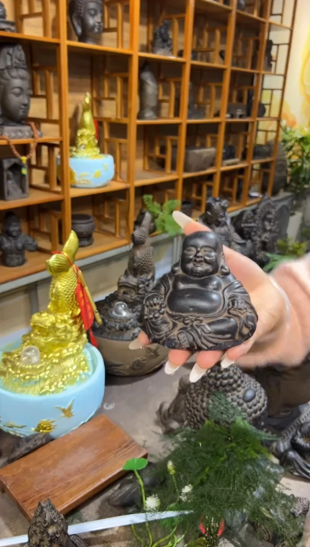 陶土【火山泥】未来佛