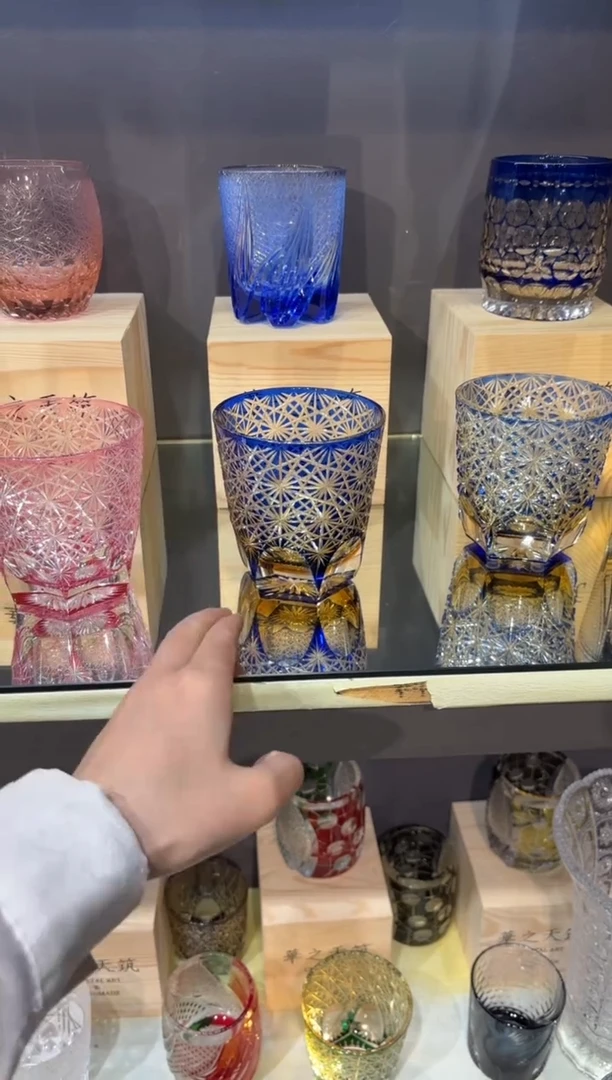 金直播间单只 蓝雏菊