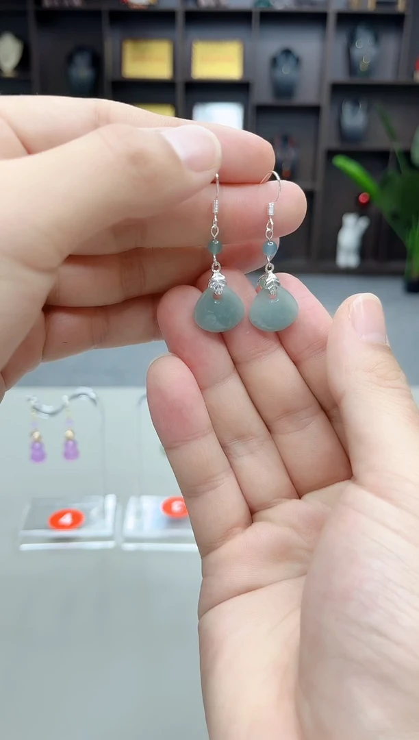 未镶嵌翡翠耳饰328000
