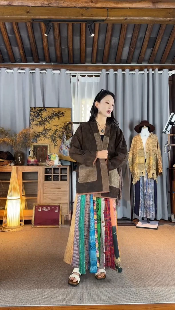 设计师款咖色提花香云纱外套