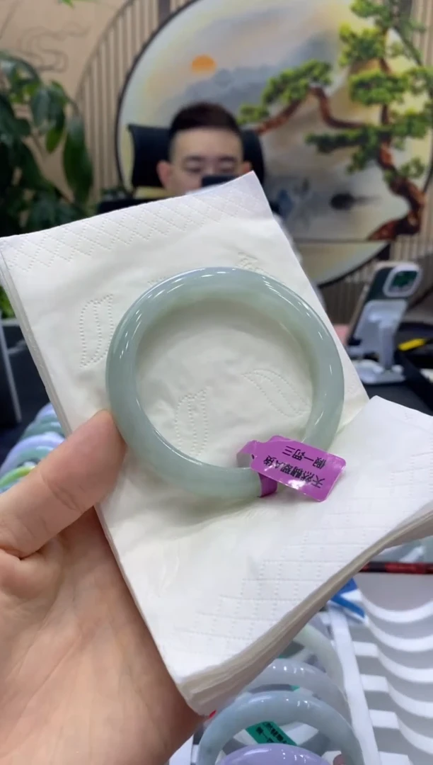 翡翠手镯未镶嵌000000000000000