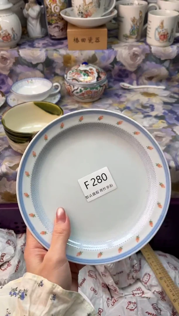瓷片悠*瓷片瓷片          F 280