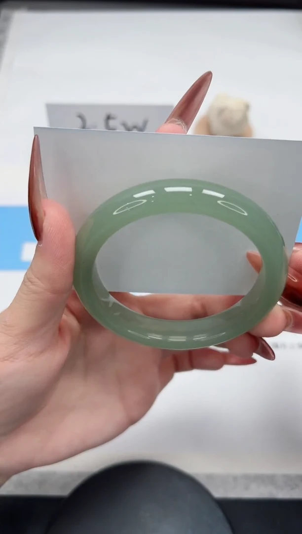 【闪购商品】石英质玉手镯未镶嵌85/东陵58.3