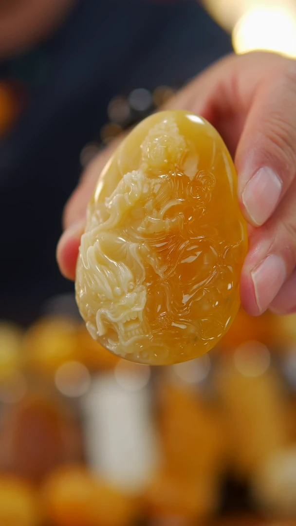 【闪购商品】蜜蜡颈饰未镶嵌御龙观音37