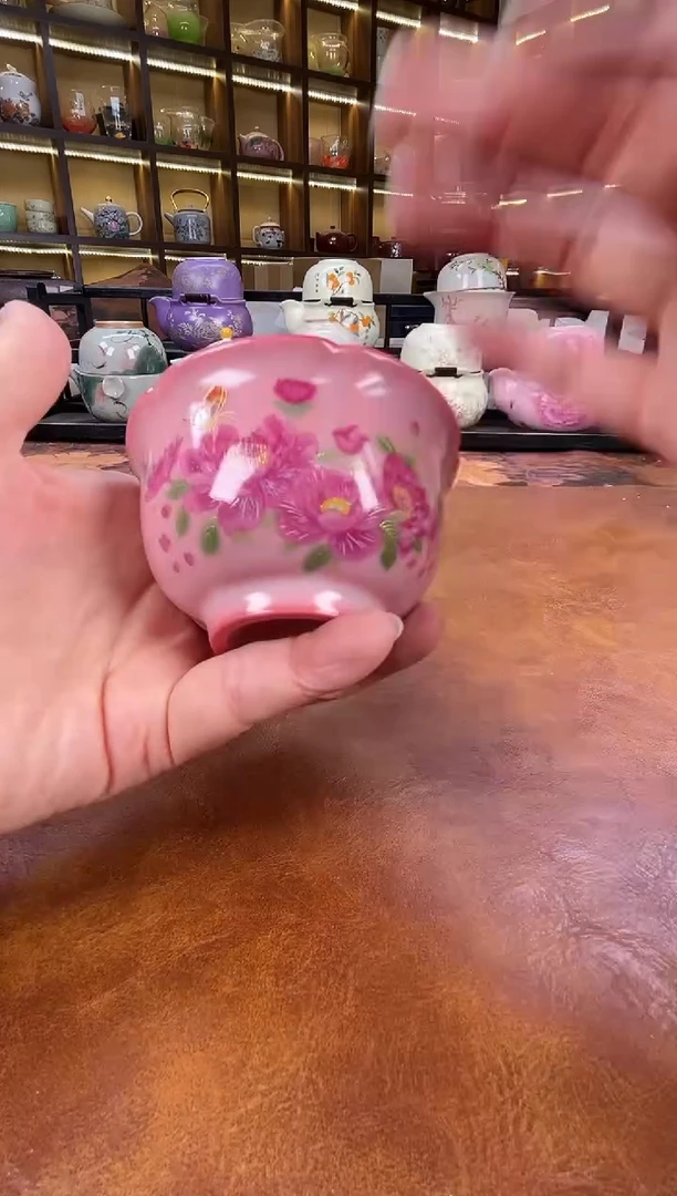 瓷片粉色猪油冻主人杯带刺绣包