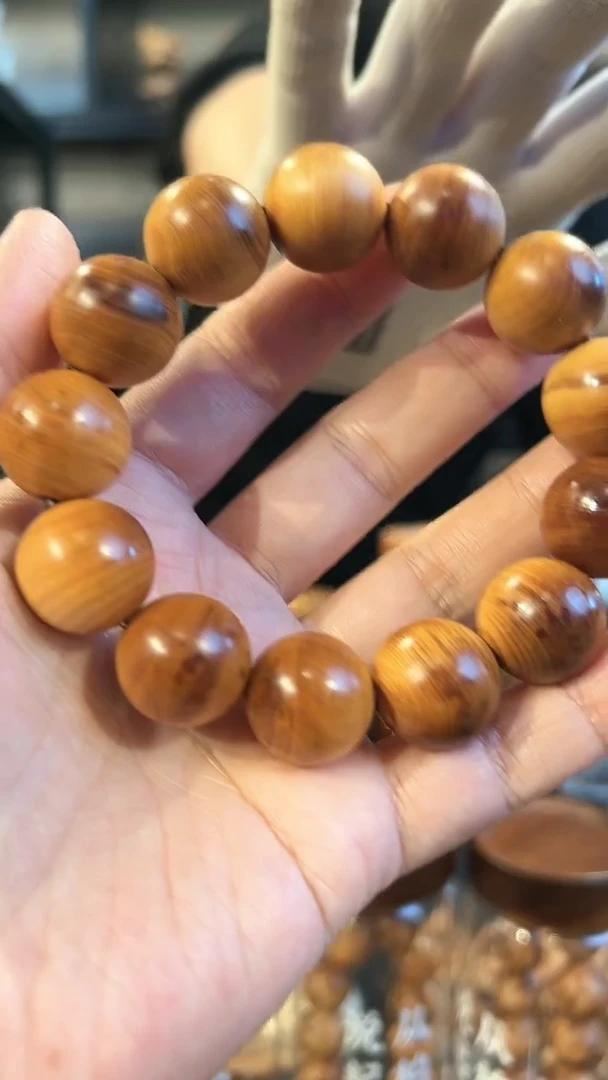 【闪购商品】崖柏1.8黑油精品微瑕圆珠单圈