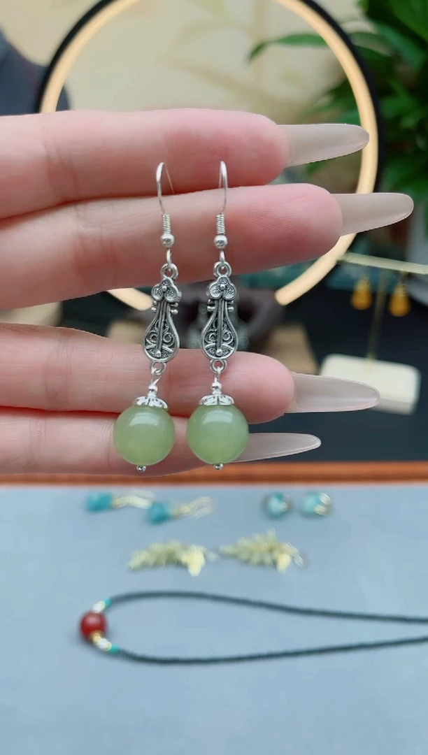 东陵石银S925镶嵌耳饰6233