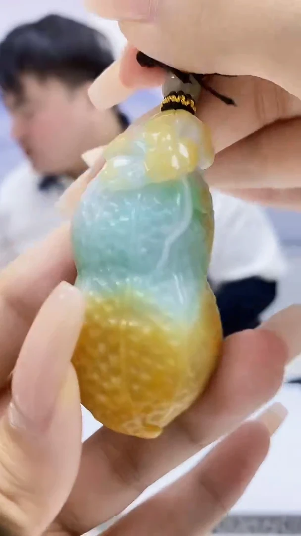 定制翡翠未镶嵌5060xx-毛货挂件102