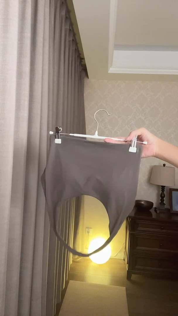 棉烟咖色挂脖背心 L号大清仓 不退换