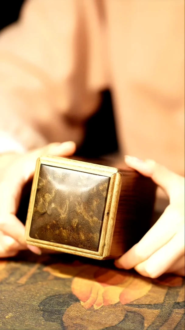 金丝楠【41】苏工榫卯精工茶叶罐 满花龙胆顶板