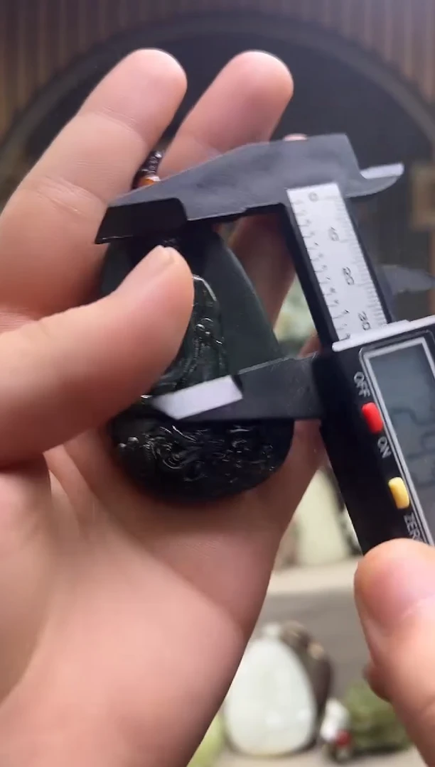 和田玉未镶嵌挂件吊坠