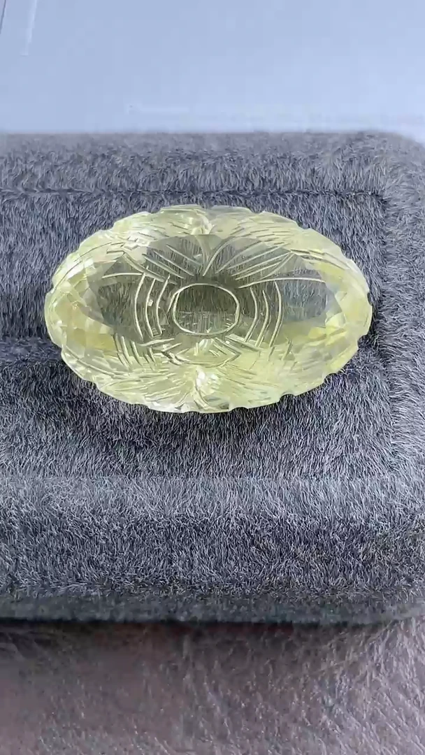 未镶嵌珠宝半成品黄晶81.6ct