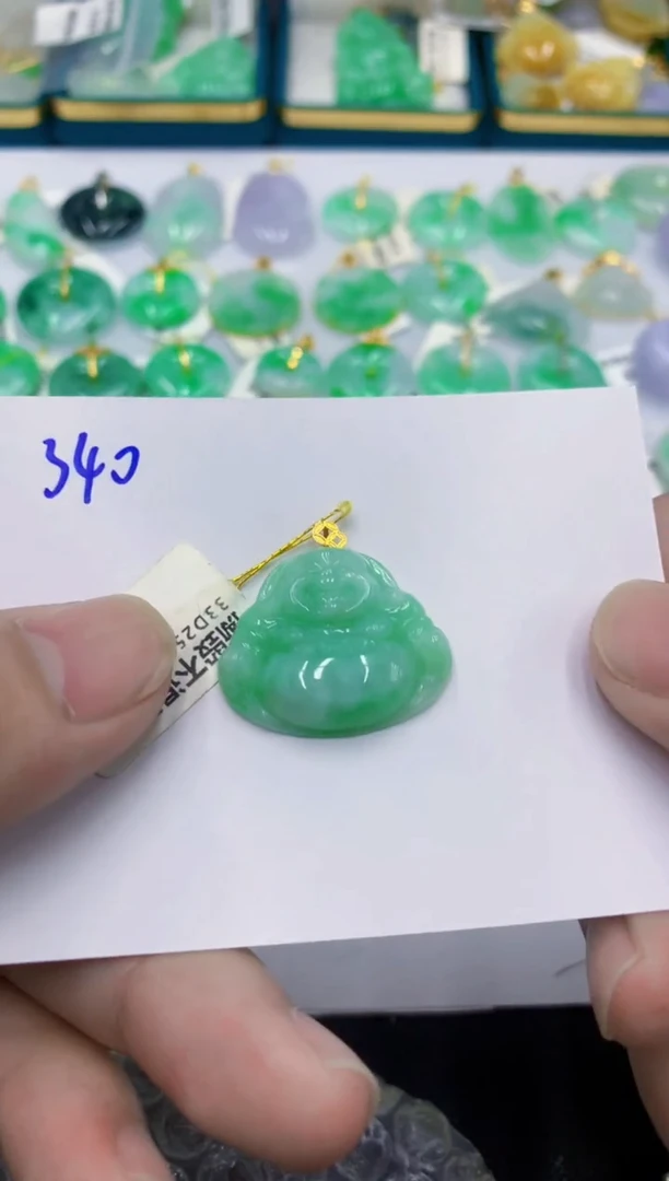 颈饰18K金镶嵌翡翠翡翠